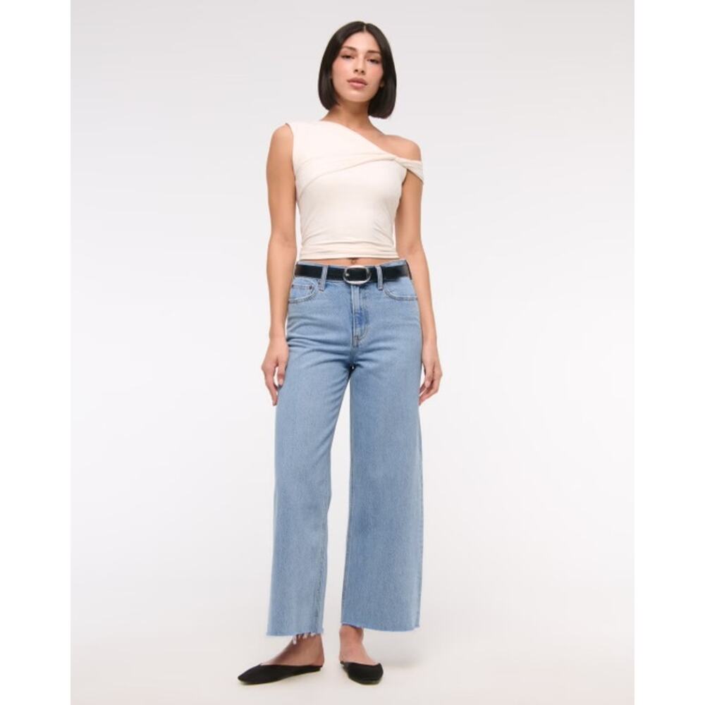 NWT Abercrombie & Fitch The Crop Wide Leg High Rise Jeans Light Wash Sz 34 / 18R